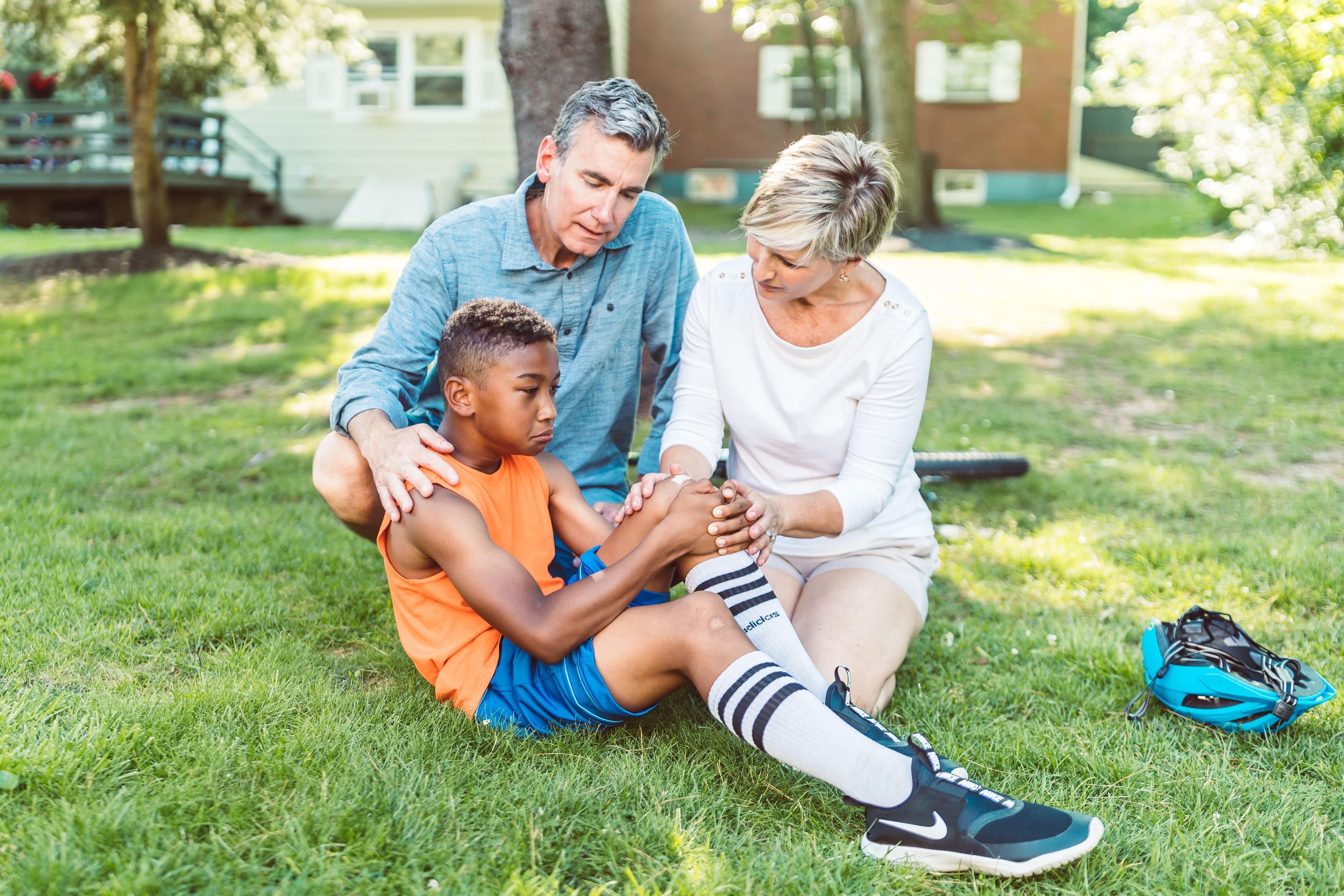 Common causes of knee pain in children and how to treat them - Featured image for FALL Clinic Perth podiatry article