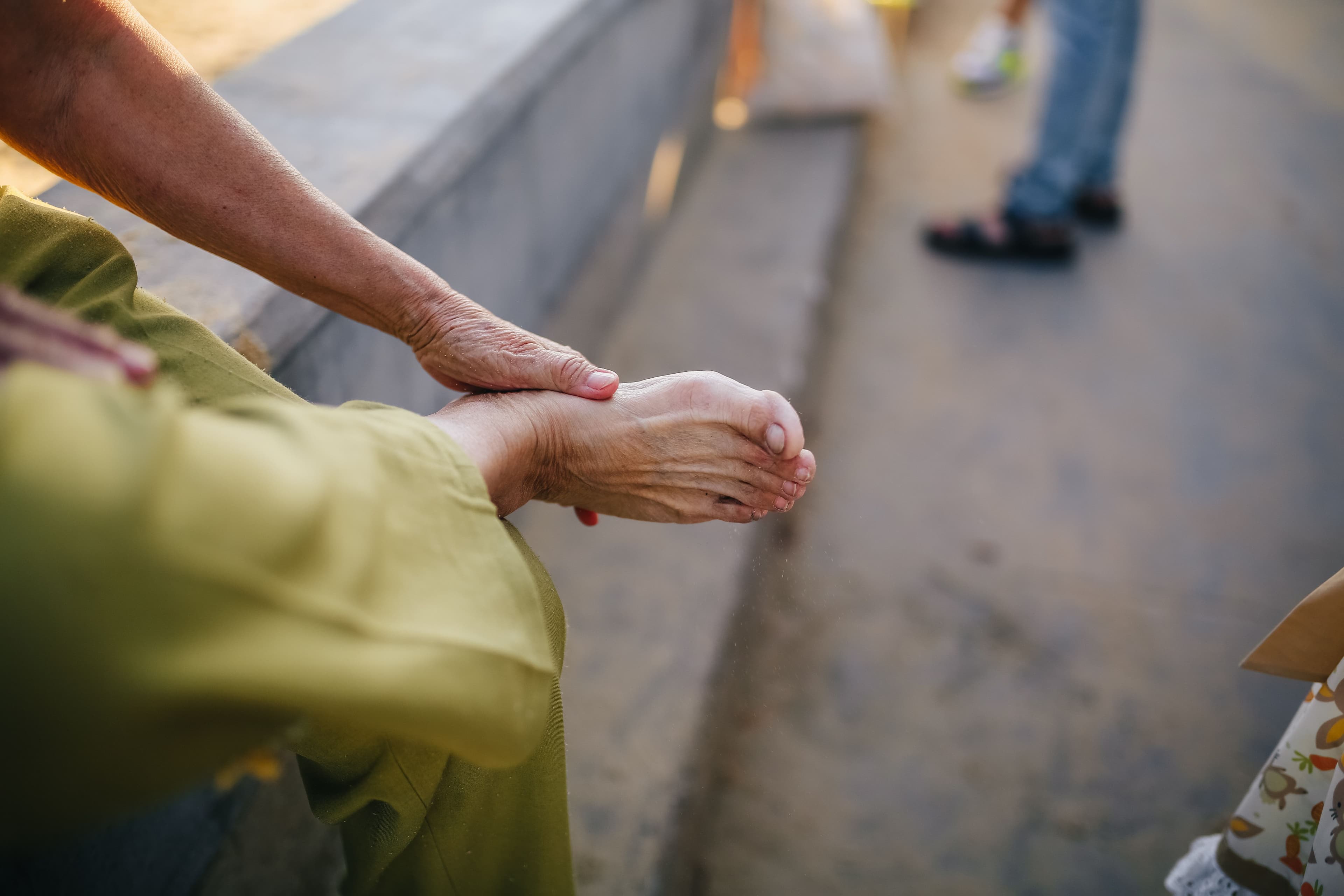 Rheumatoid Arthritis and your Feet - Podiatry health article from FALL Clinic Perth